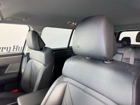 Used 2025 Hyundai Santa Fe SEL image 3