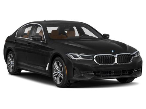 Used 2021 BMW 530i w/ Premium Package RWD image 9