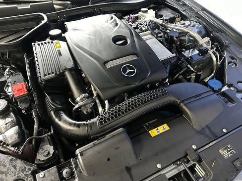 Used 2019 Mercedes-Benz SLC 300 image 29