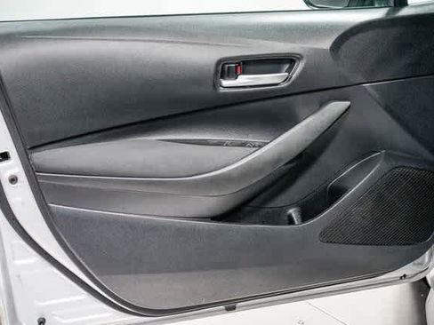 Certified 2021 Toyota Corolla LE image 19