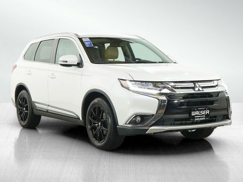 Used 2017 Mitsubishi Outlander SEL AWD/4WD image 7