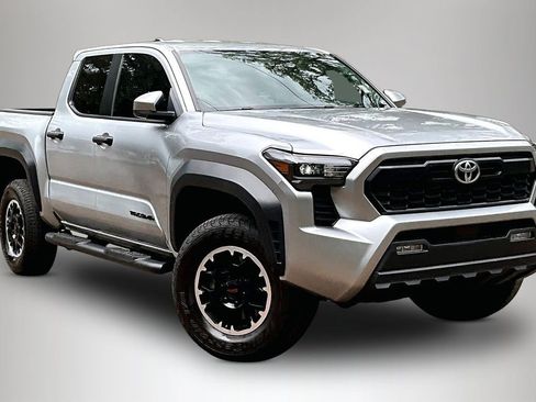 Used 2024 Toyota Tacoma TRD Off-Road AWD/4WD image 2