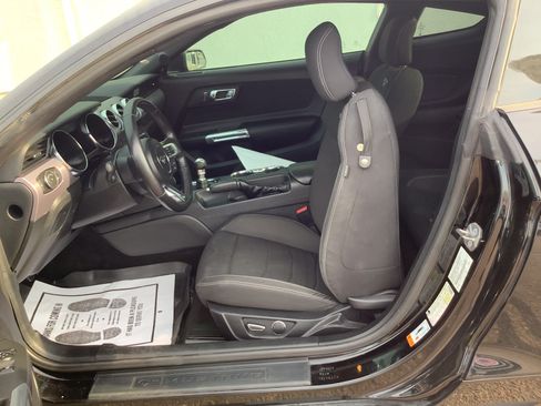 Used 2017 Ford Mustang GT w/ Interior & Wheel Package RWD image 8