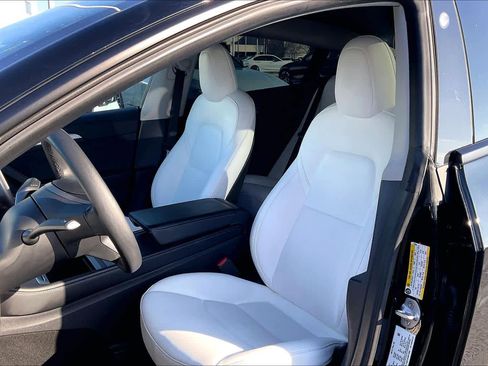 Used 2022 Tesla Model 3 Performance image 27