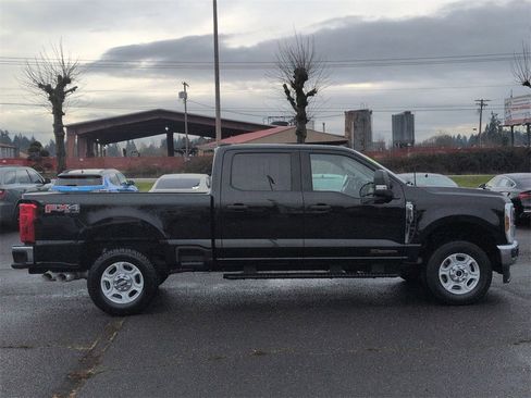 Used 2025 Ford F250 XLT w/ FX4 Off-Road Package image 6