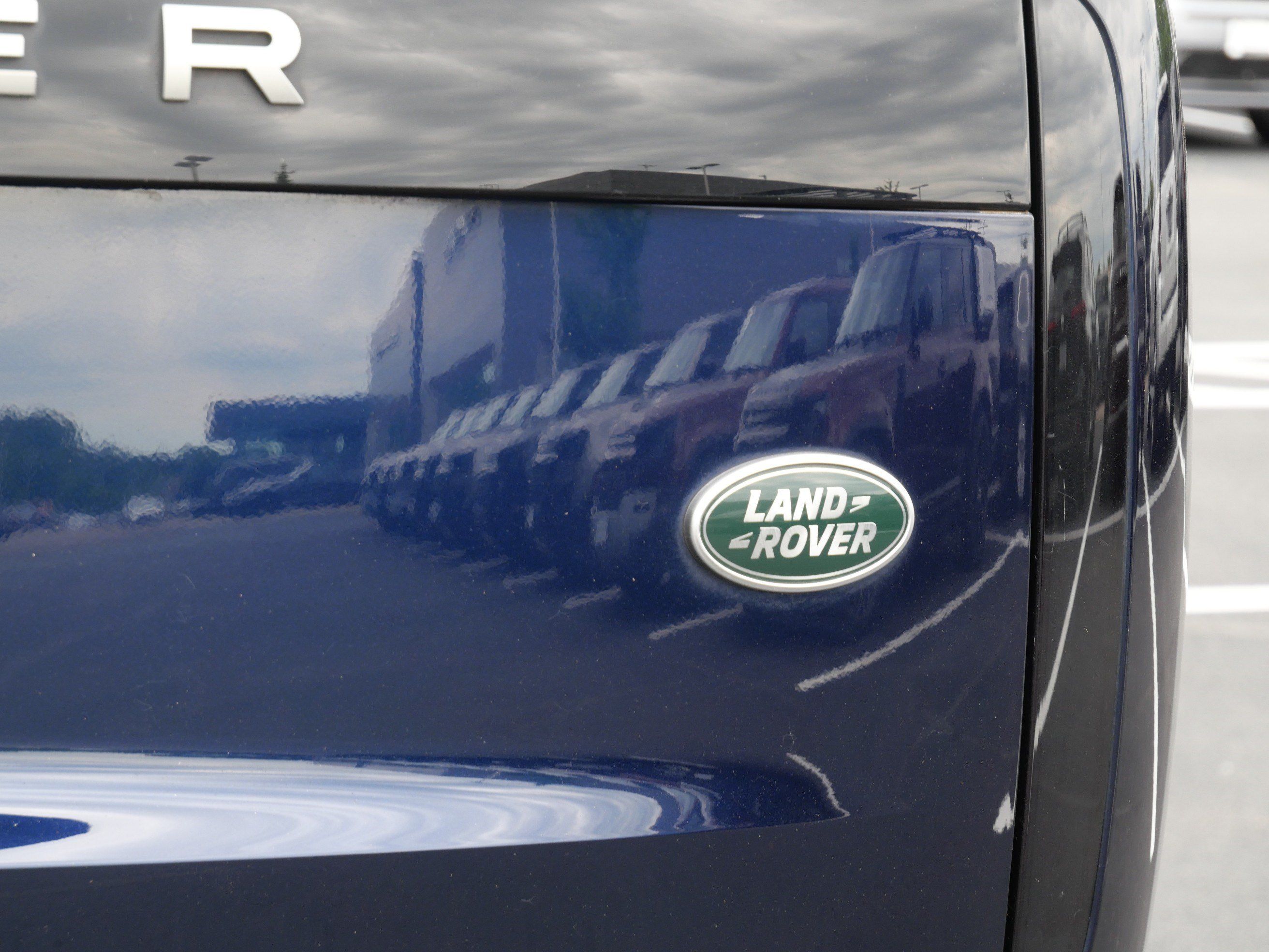 Certified 2023 Land Rover Range Rover SE AWD/4WD image 11
