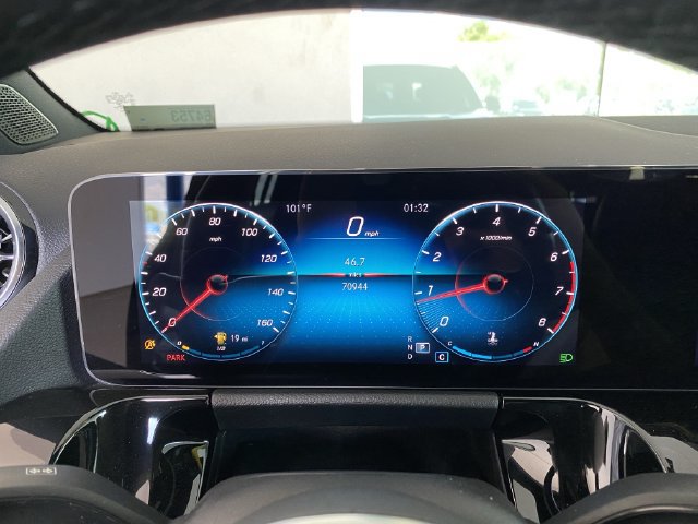 Used 2022 Mercedes-Benz GLA 250 4MATIC image 32