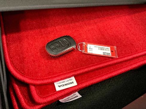 Used 2025 Honda Civic Type R image 13