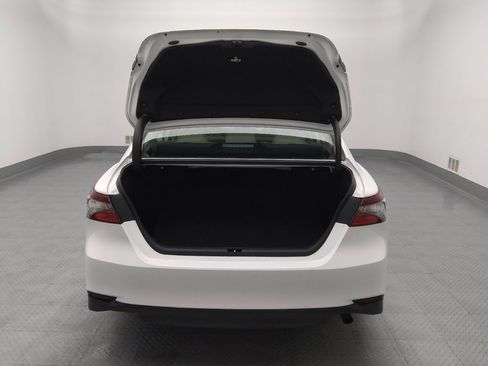 Used 2021 Toyota Camry LE w/ Audio Upgrade Package image 29