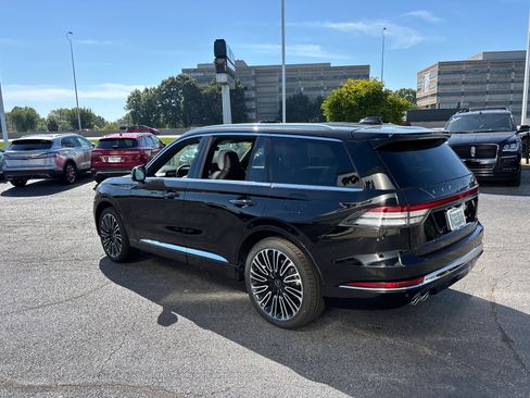 New 2025 Lincoln Aviator Black Label image 5