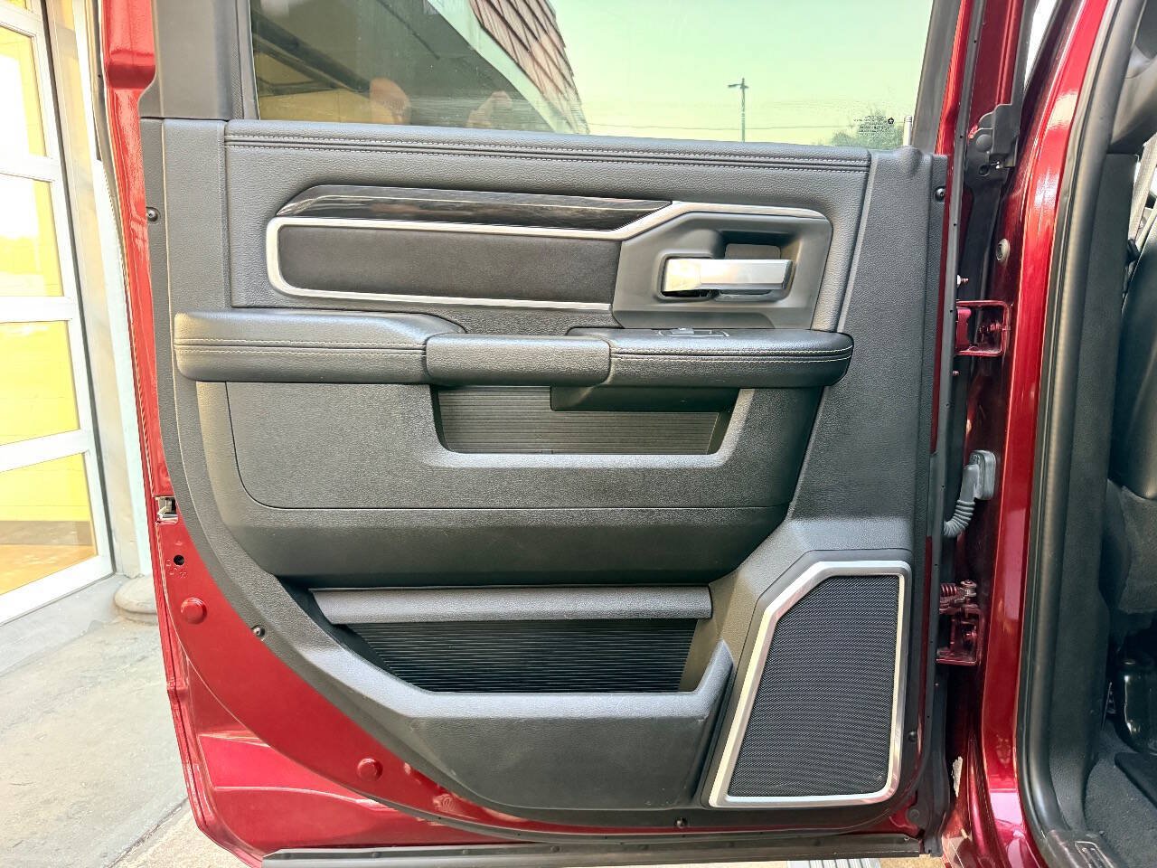 Used 2020 RAM 3500 Laramie AWD/4WD image 32