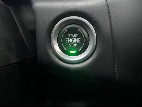 Used 2021 GMC Yukon XL SLT w/ SLT Premium Package image 51