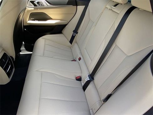 New 2025 BMW i4 eDrive40 w/ Premium Package image 17