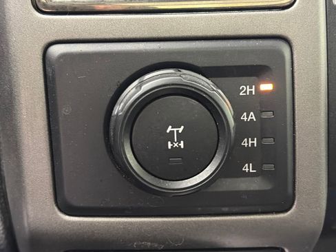 Certified 2020 Ford F150 Raptor w/ Equipment Group 802A Luxury image 23