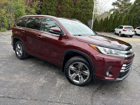 Used 2017 Toyota Highlander Limited AWD/4WD image 7