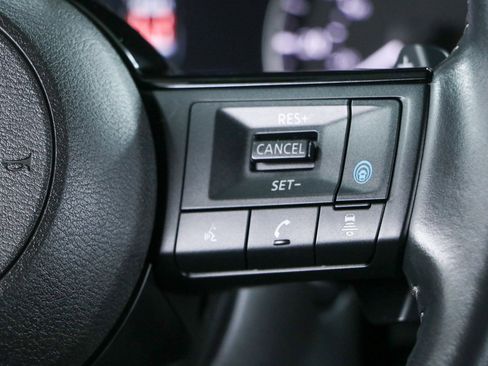 Used 2025 Nissan Pathfinder SL w/ SL Premium Package AWD/4WD image 14