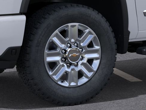 New 2026 Chevrolet Silverado 2500 High Country w/ High Country Premium Package AWD/4WD image 9