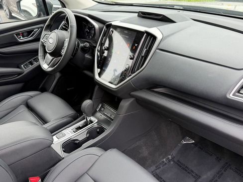 Used 2025 Subaru Ascent Limited AWD/4WD image 17