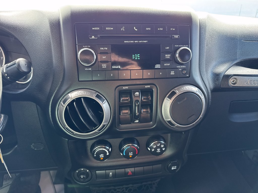 Used 2015 Jeep Wrangler Unlimited Sport w/ Quick Order Package 23S AWD/4WD image 21