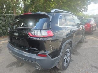 Used 2019 Jeep Cherokee Limited AWD/4WD image 3