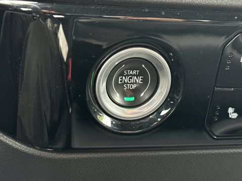 Used 2024 GMC Sierra 1500 SLT image 21