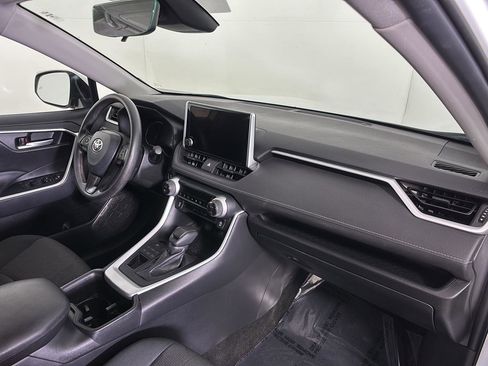 Used 2024 Toyota RAV4 XLE AWD/4WD image 22