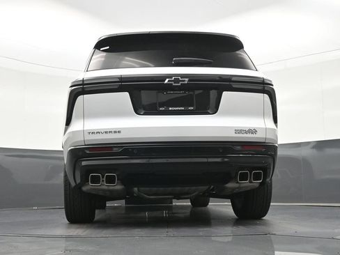 Used 2025 Chevrolet Traverse High Country FWD image 28