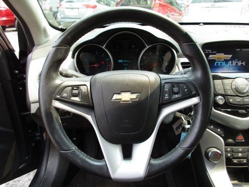 Used 2014 Chevrolet Cruze LT FWD image 18