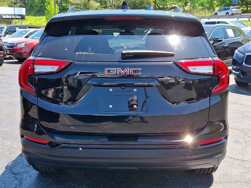 Used 2023 GMC Terrain SLT w/ Infotainment Package II AWD/4WD image 5