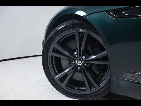 Used 2024 Jaguar F-TYPE R AWD/4WD image 28