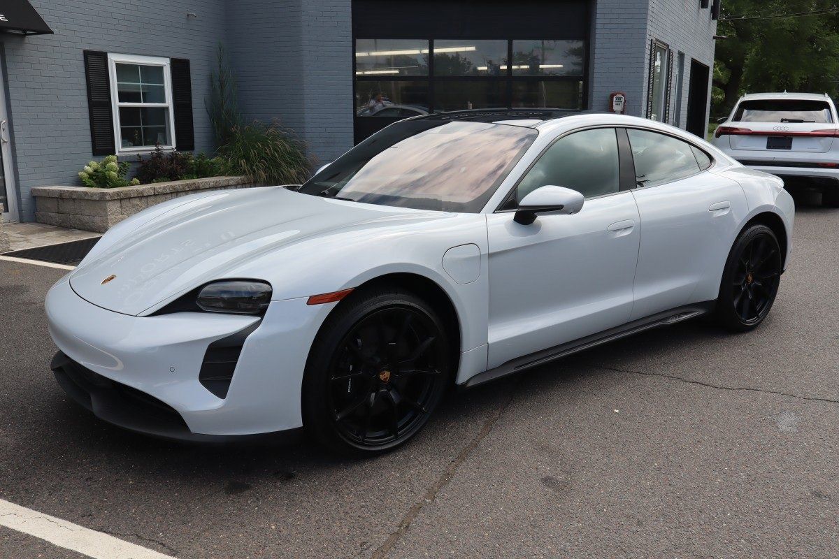 Used 2023 Porsche Taycan GTS AWD/4WD image 2