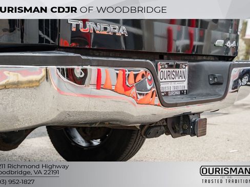 Used 2010 Toyota Tundra 4x4 CrewMax image 9