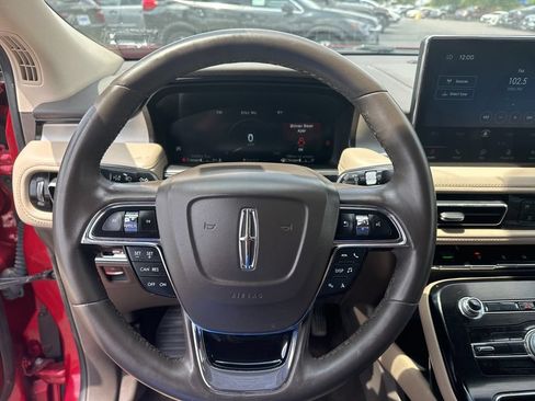 Used 2021 Lincoln Nautilus FWD w/ Equipment Group 101A image 12
