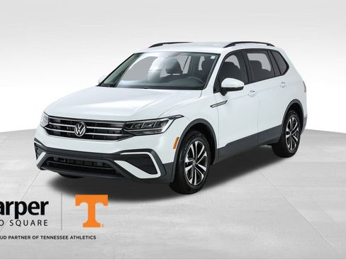 Used 2023 Volkswagen Tiguan S image 1