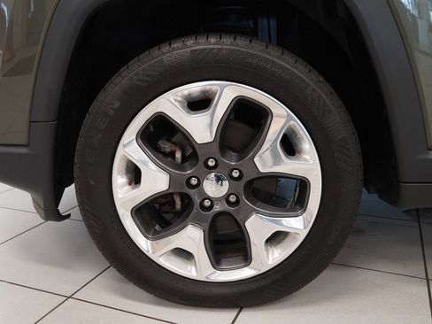 Used 2018 Jeep Compass Limited AWD/4WD image 16