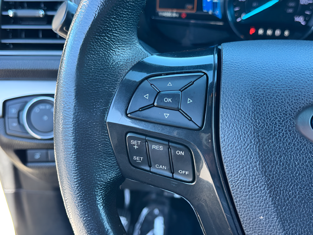 Used 2018 Ford Explorer XLT w/ Equipment Group 202A FWD image 15