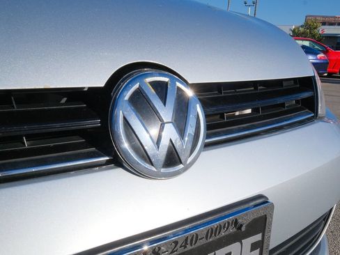 Used 2016 Volkswagen Golf SE FWD image 42