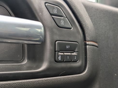 Used 2022 GMC Sierra 2500 AT4 w/ Snow Plow Prep/Camper Package image 28