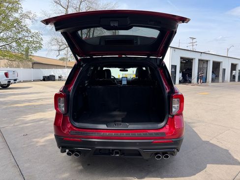 Used 2020 Ford Explorer ST w/ ST Street Pack image 34