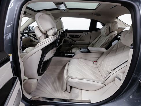 Certified 2024 Mercedes-Benz Maybach S 580 4MATIC image 30