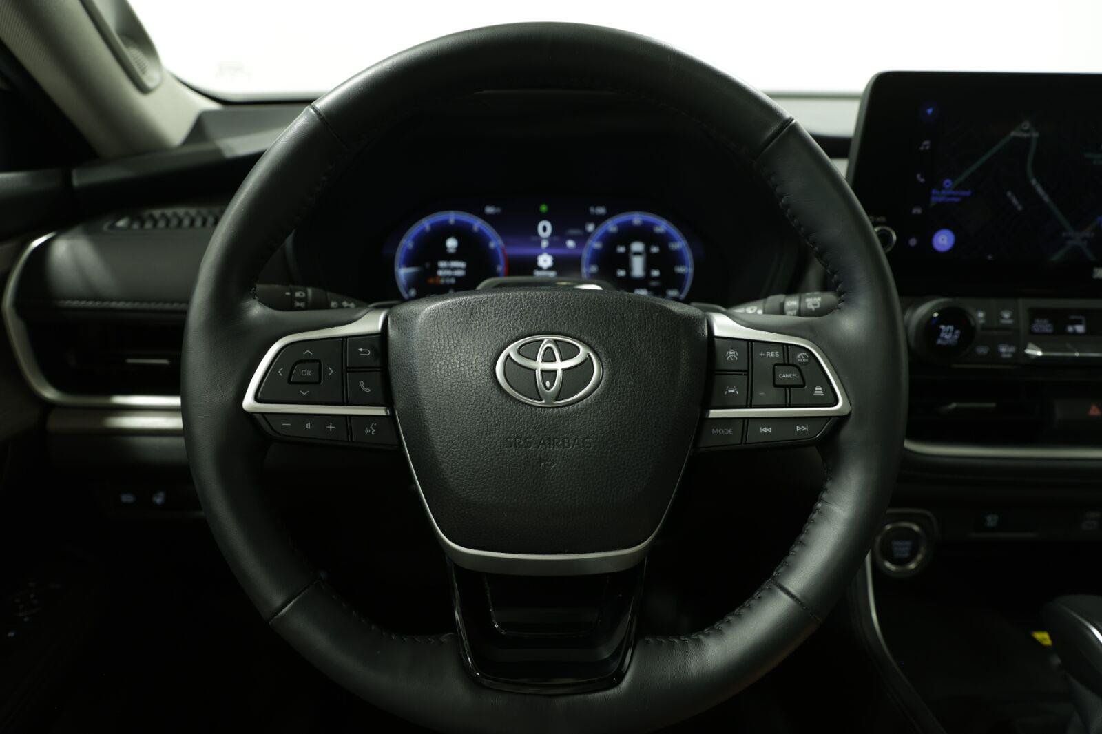 Used 2025 Toyota Grand Highlander AWD image 44