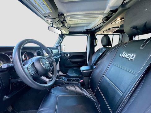Used 2023 Jeep Gladiator Sport AWD/4WD image 19