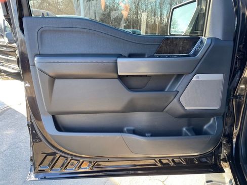 Used 2021 Ford F150 Lariat image 15