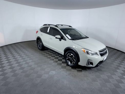Used 2016 Subaru Crosstrek 2.0i Limited image 2