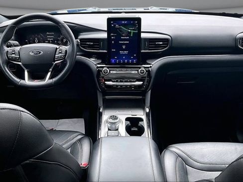 Used 2022 Ford Explorer ST w/ Equipment Group 401A image 7