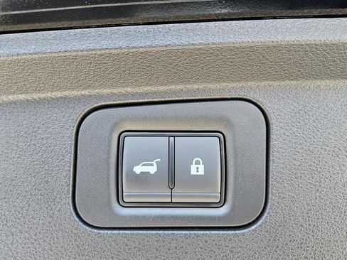 New 2026 Nissan Armada SL w/ Captain's Chari Seat Package image 22