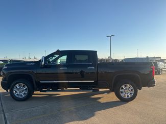 Used 2024 Chevrolet Silverado 2500 High Country w/ High Country Premium Package video 2