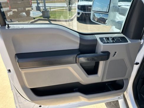 Used 2022 Ford F250 XL w/ STX Appearance Package AWD/4WD image 18