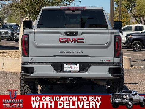Used 2024 GMC Sierra 2500 AT4 w/ AT4 Premium Plus Package image 6