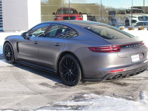 Used 2018 Porsche Panamera 4S image 11